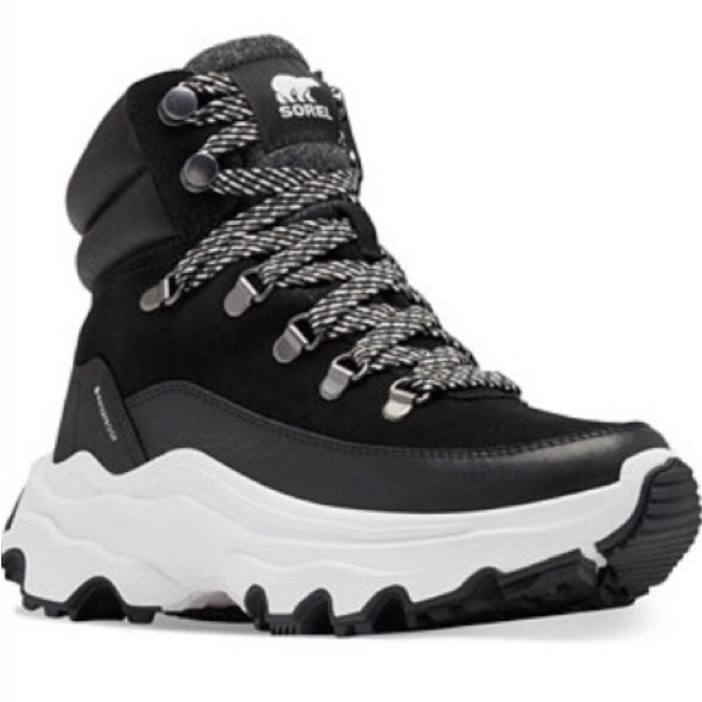 Sorel kinetic Breakthru Conquest Waterproof Boots